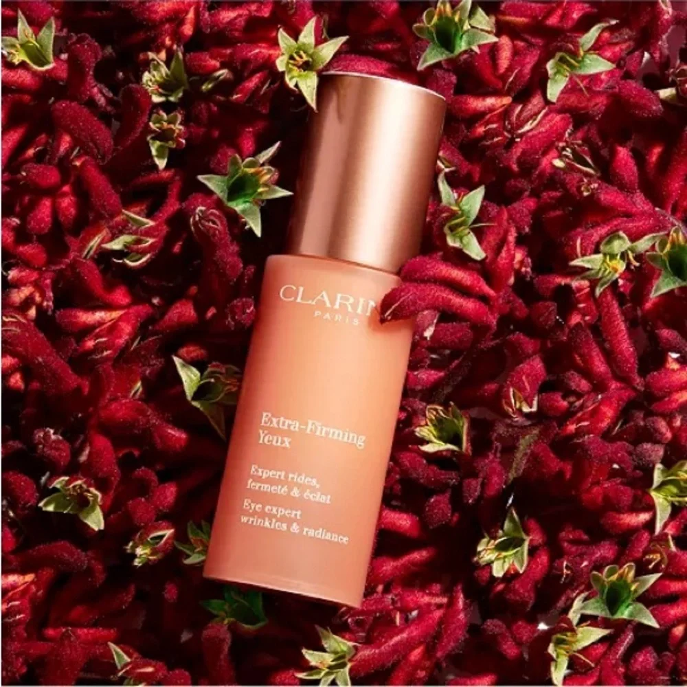 Clarins Extra-Firming Yeux (Eye Cream) 15ml/0.5oz. - Picture 3 of 8